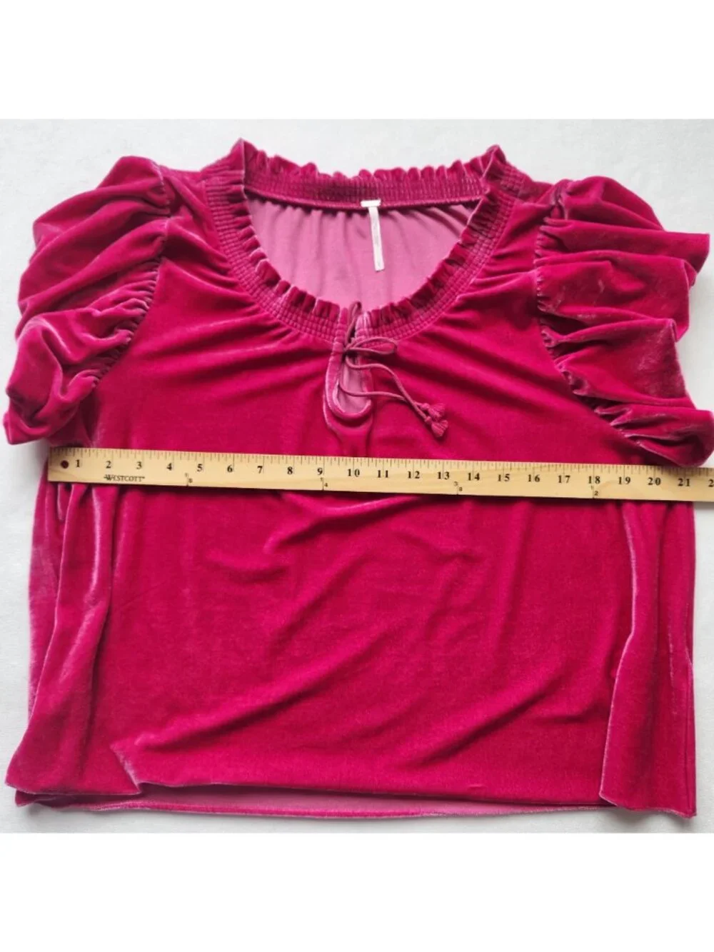 Free People Terese Pink Velvet Crop Puff Sleeve Top Soft Cozy Boho Festival Glam - Picture 10 of 11